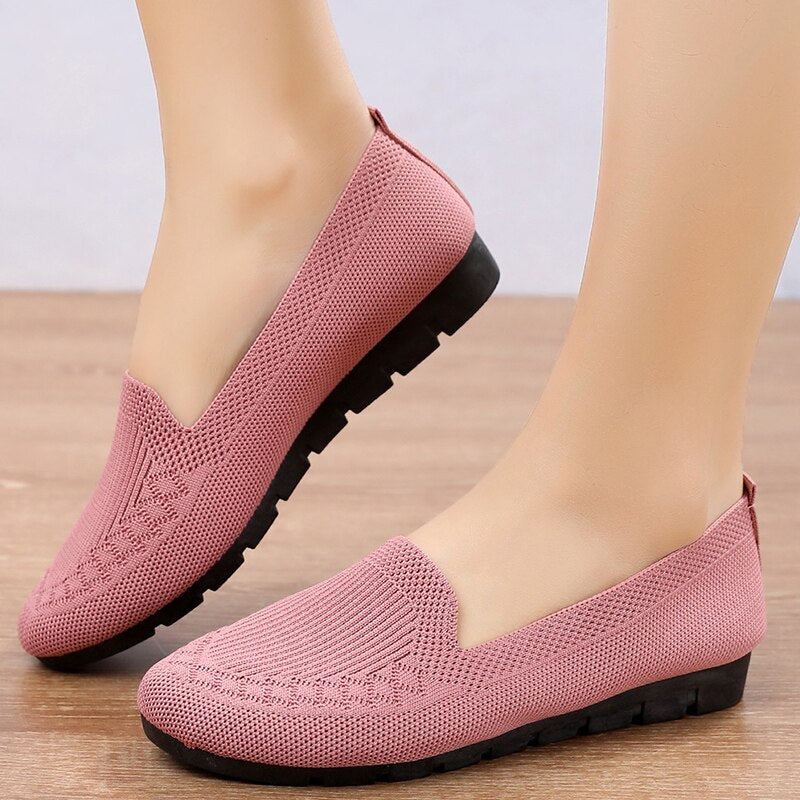 Women's fashion slip-ons, featuring everyday comfort, breathable fabric, and firm arch support.