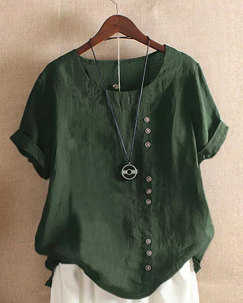 Versatile women's plain short sleeve tee with a round neck, ideal for summer and classic styling.