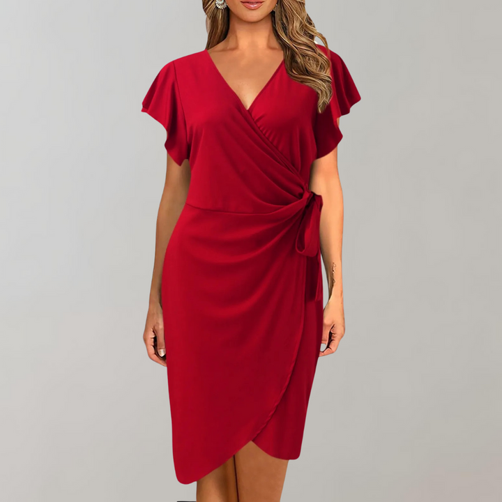 Full-length view of women in Solène midi dress, perfect for summer, elegant and casual style