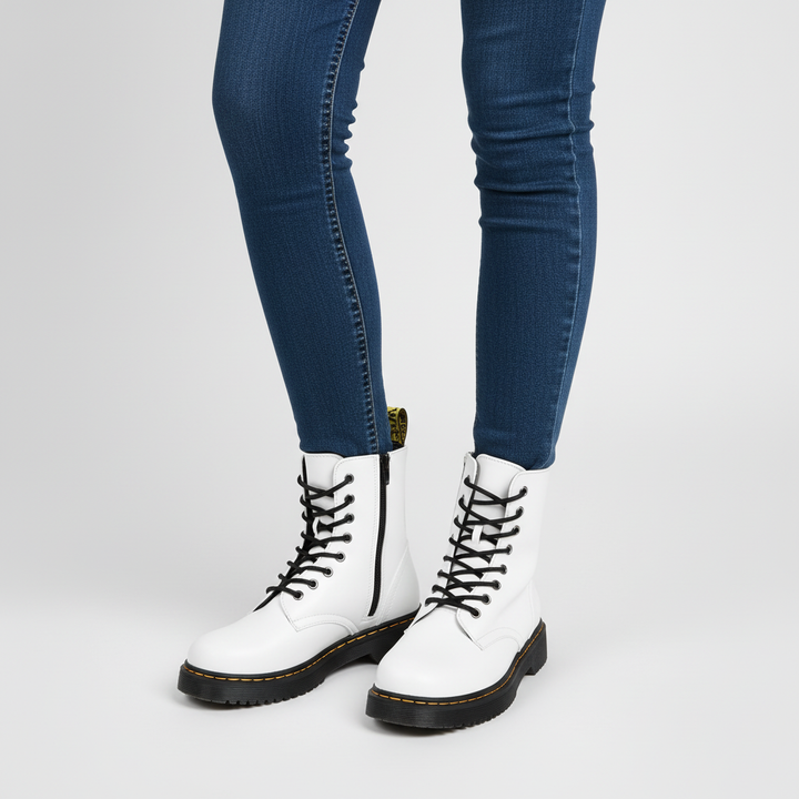 Women's stylish and comfortable black leather ankle boots, offering versatile fashion for any occasion.