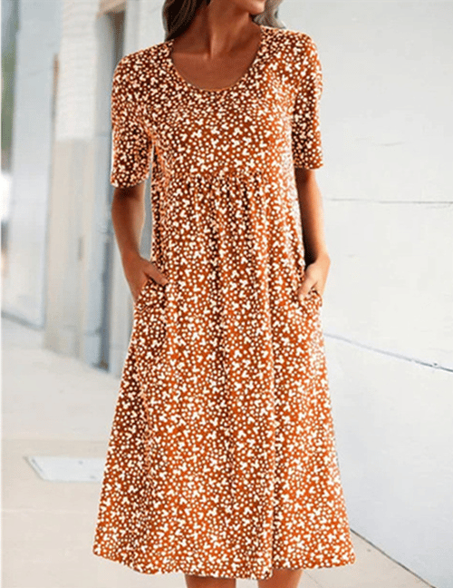 Plus size women's floral summer dress, a versatile casual dress with pockets for comfort & style.