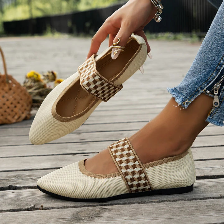 Elegant women's pointed toe summer shoes, designed for all-day comfort and versatile everyday wear.