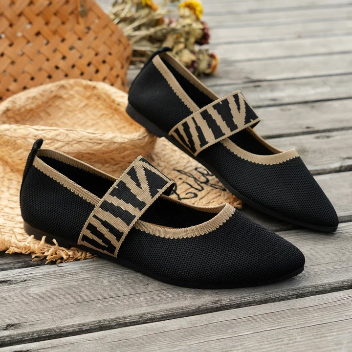 Comfortable pointed toe flats for women, stylish and perfect as everyday casual shoes for summer.
