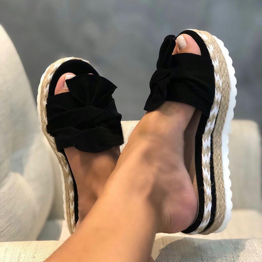 Selina women's slip-on summer sandals with foot comfort sole and posture correction features.