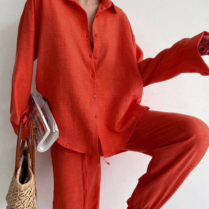 Holiday fashion: Women's summer blouse and wide leg pants set in a relaxed fit. Great for vacation & beachwear.