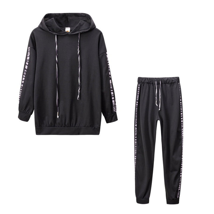 Versatile women's two-piece activewear set, designed for comfort during workouts, fitness, or daily wear.