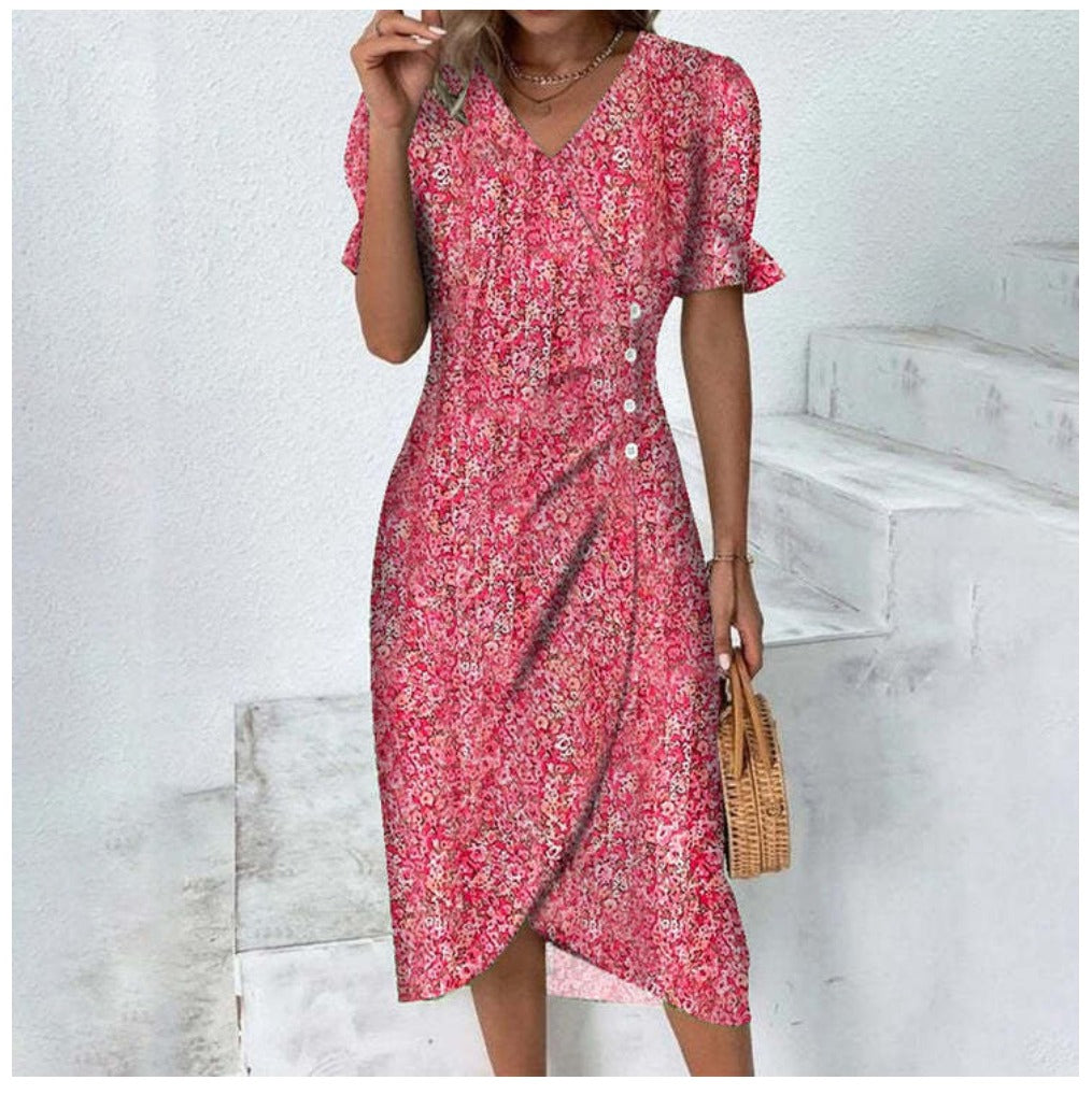Comfortable women's V-neck button dress, short sleeve, designed for chic and relaxed wear.