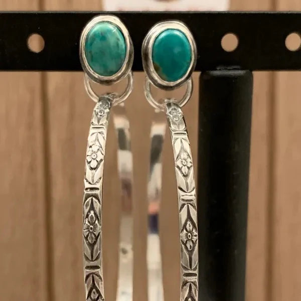 Handmade vintage onyx drop earrings for women. Beautiful bohemian gemstone jewelry with a unique, earthy design.