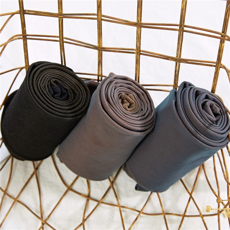 Durable women's winter leggings with thick fleece lining. Keep warm and stylish in cold weather.