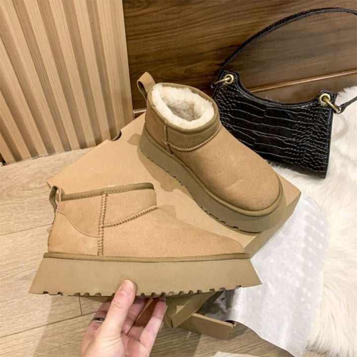 Ultimate comfort women's winter boots. Warm, waterproof, and stylish for cold weather outdoor activities.