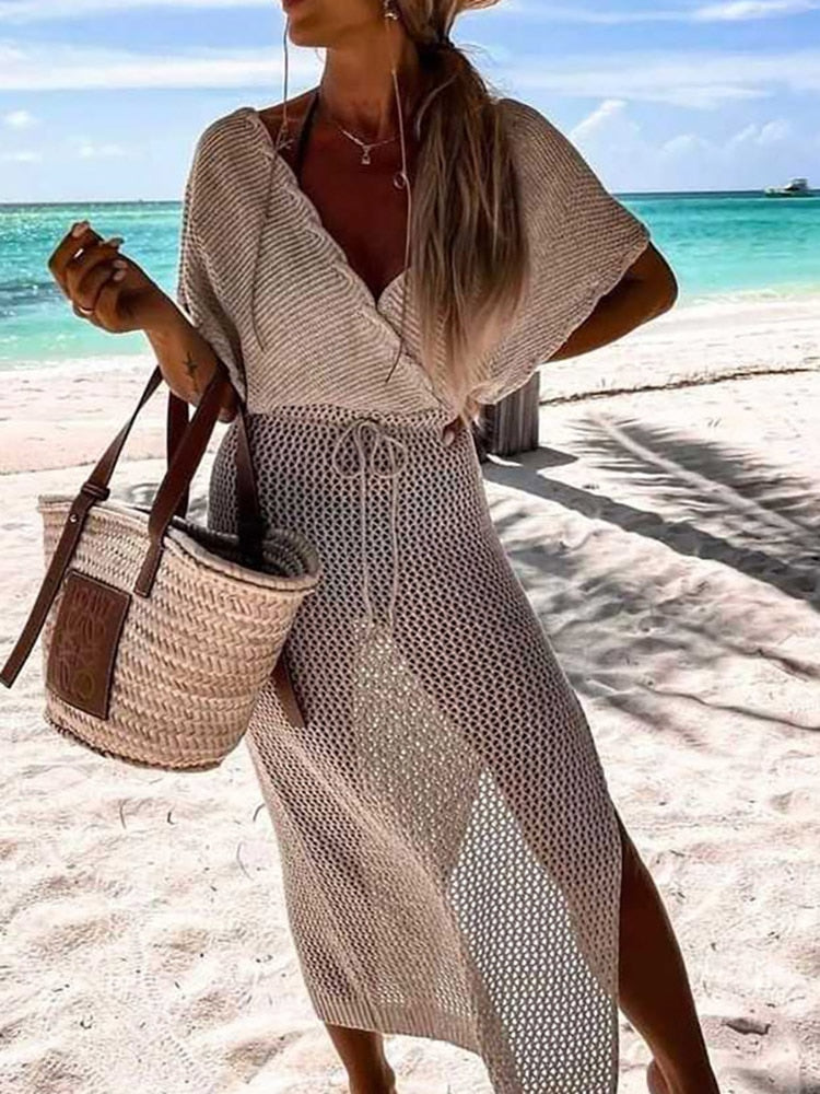 Relaxed fit women's crochet beach dress, ideal as a stylish summer cover-up