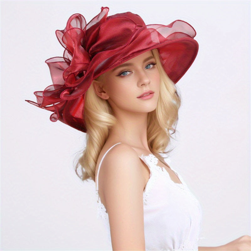 Women's summer hat with wide brim, breathable and protective from sun.