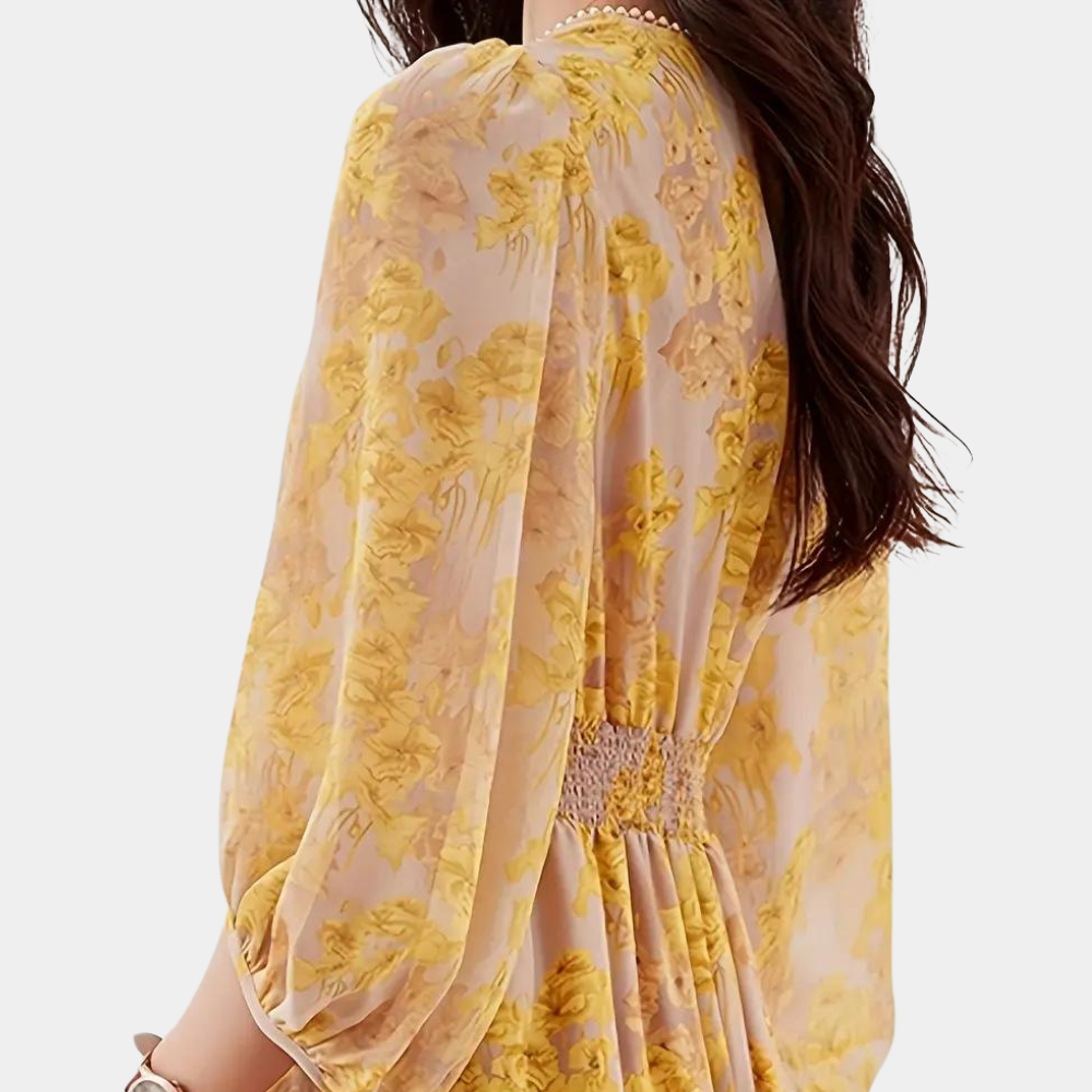 Casual yet chic women's floral stretch maxi dress, designed for ultimate summer comfort.